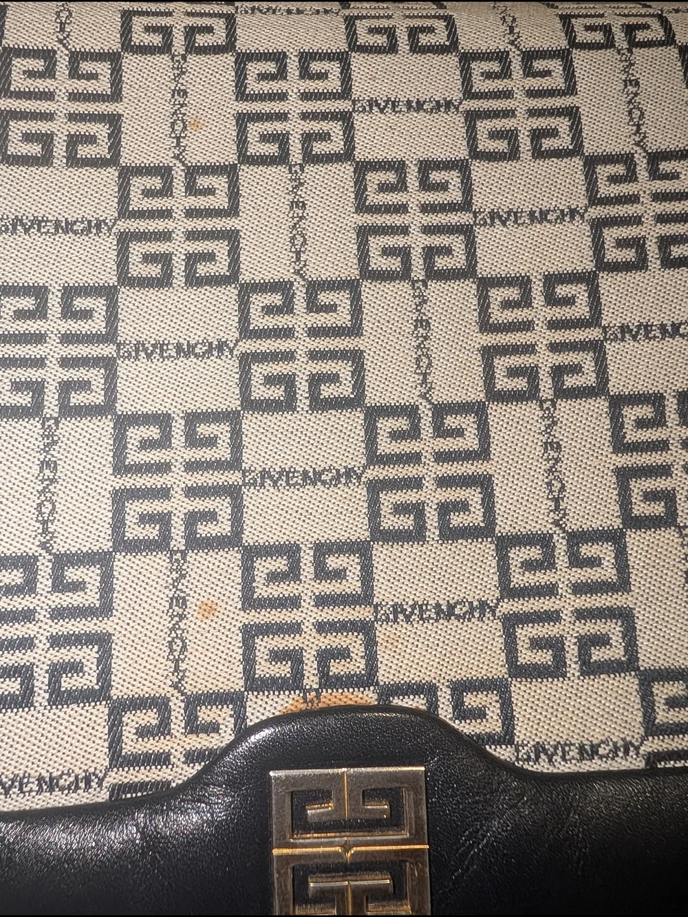 Vintage Sac Givenchy bag. 4G monogram canvas and leather clutch Or Crossbody